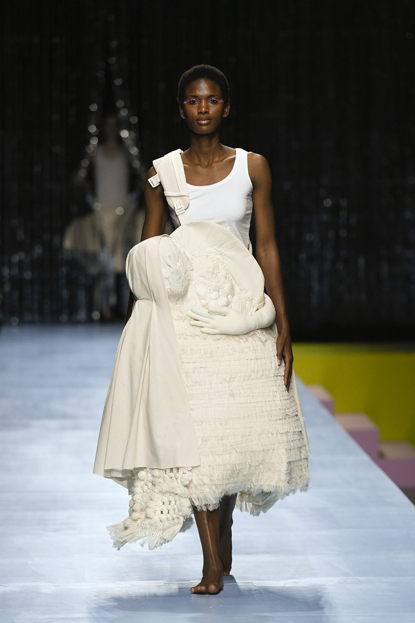 19BA1 – Show Images – Skirt – Antwerp Fashion Department